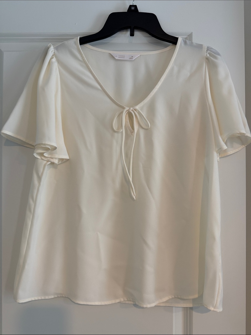 LC Lauren Conrad Cream Tie-Front Flutter Sleeve Blouse